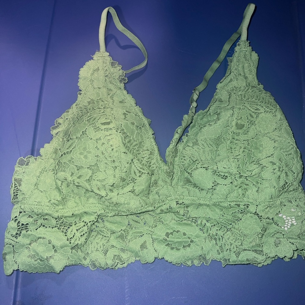 Delicate Lace Bralette in Soft Green